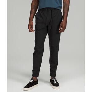 Lululemon ABC Jogger Pants *shorter length Sz Medium